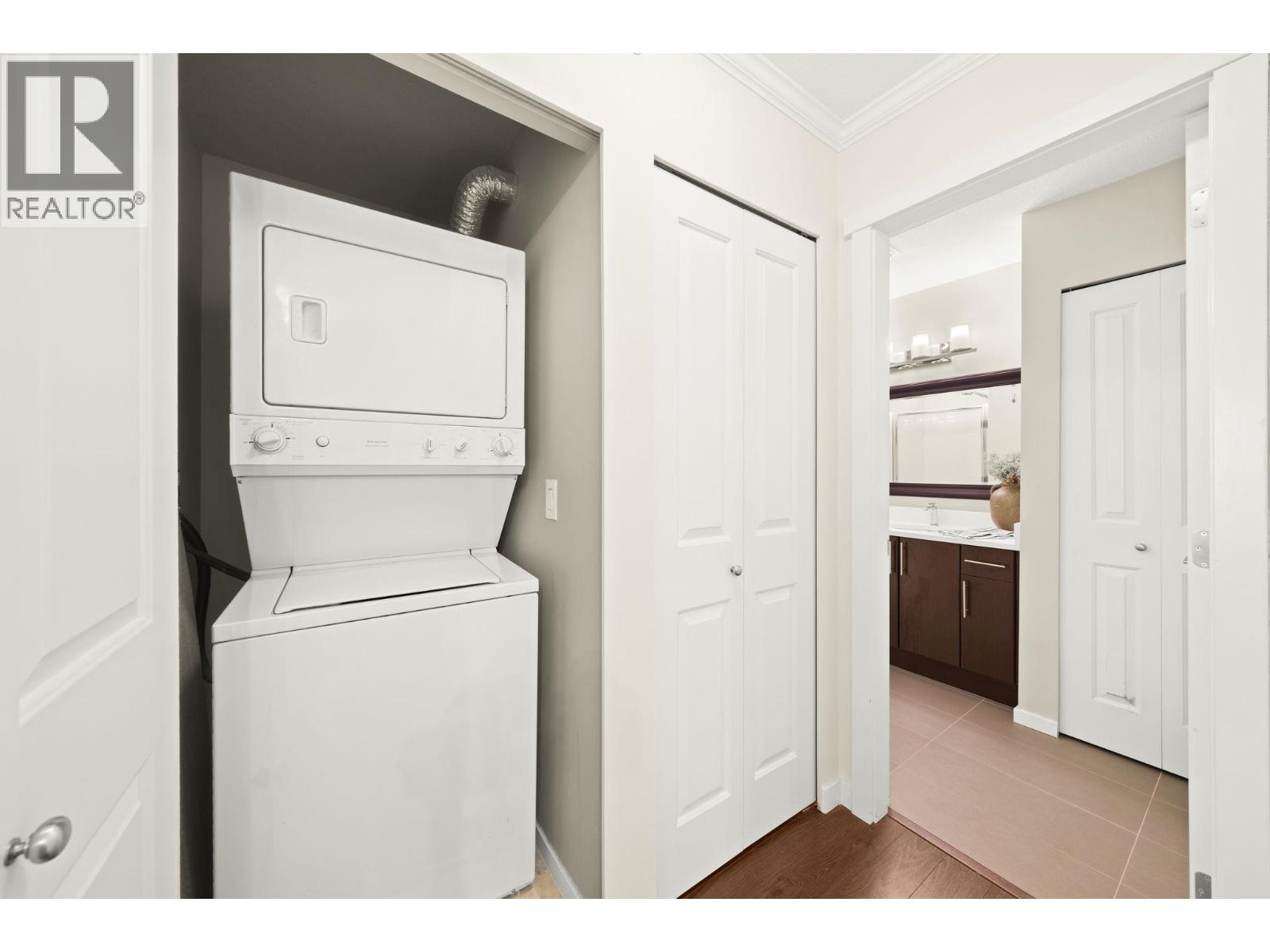 419 700 Klahanie Drive, Port Moody, British Columbia  V3H 5L3 - Photo 11 - R3058058