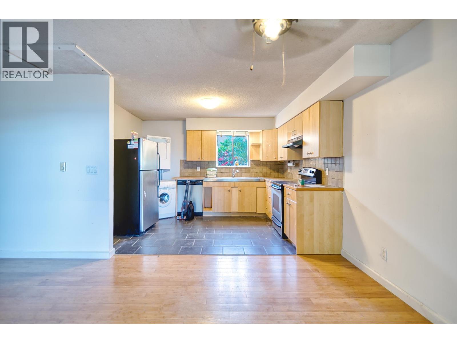 6533 Meier Road, Sechelt, British Columbia  V7Z 0S8 - Photo 17 - R3057716