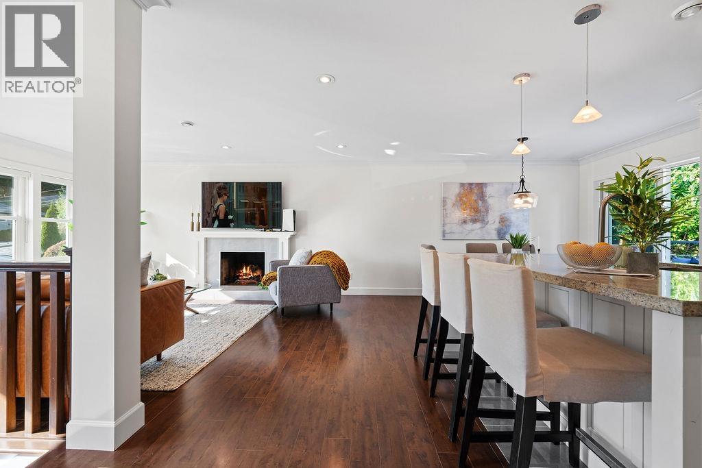 814 Plymouth Drive, North Vancouver, British Columbia  V7H 2H7 - Photo 5 - R3058009
