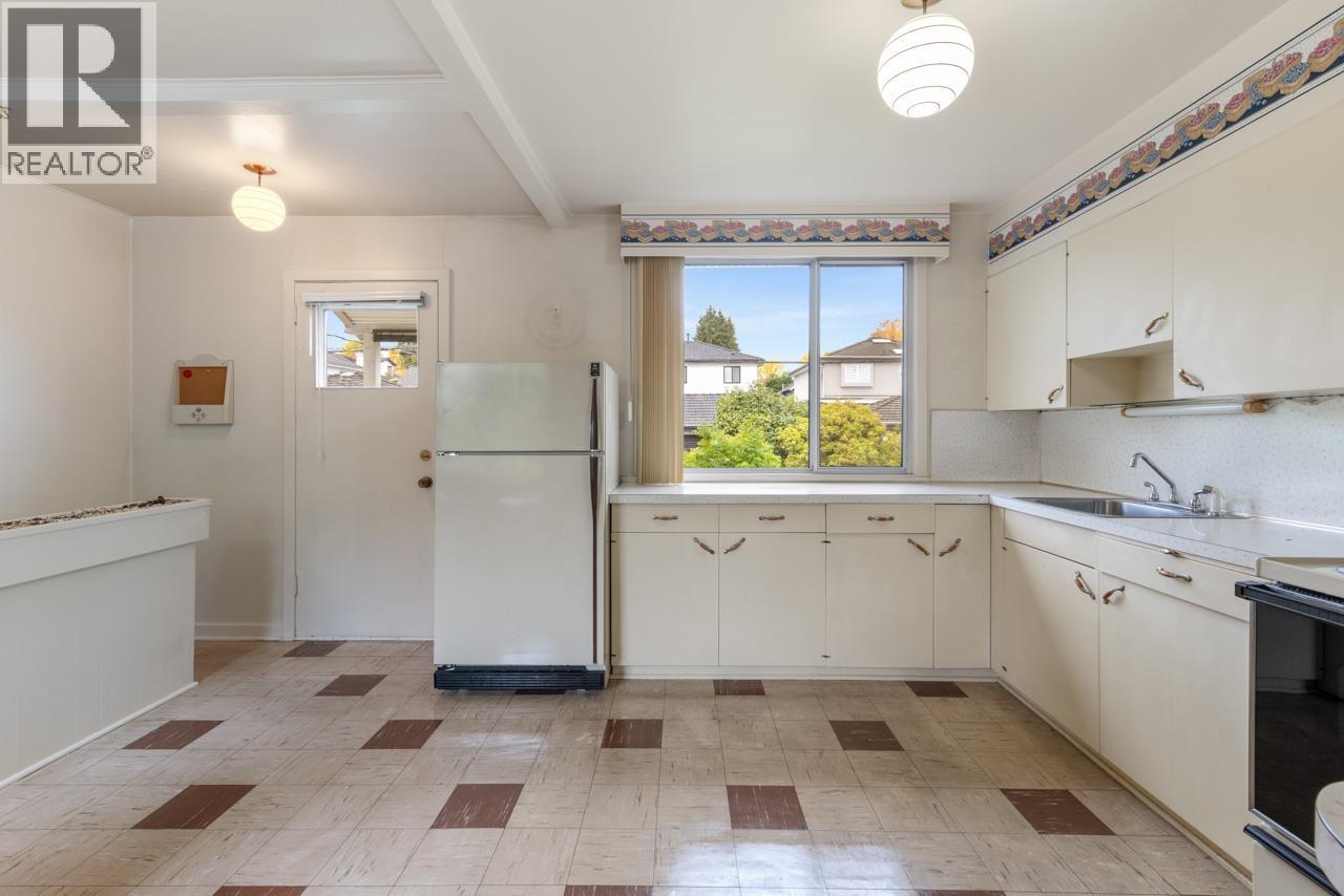 4805 Inverness Street, Vancouver, British Columbia  V5V 4X5 - Photo 8 - R3058048