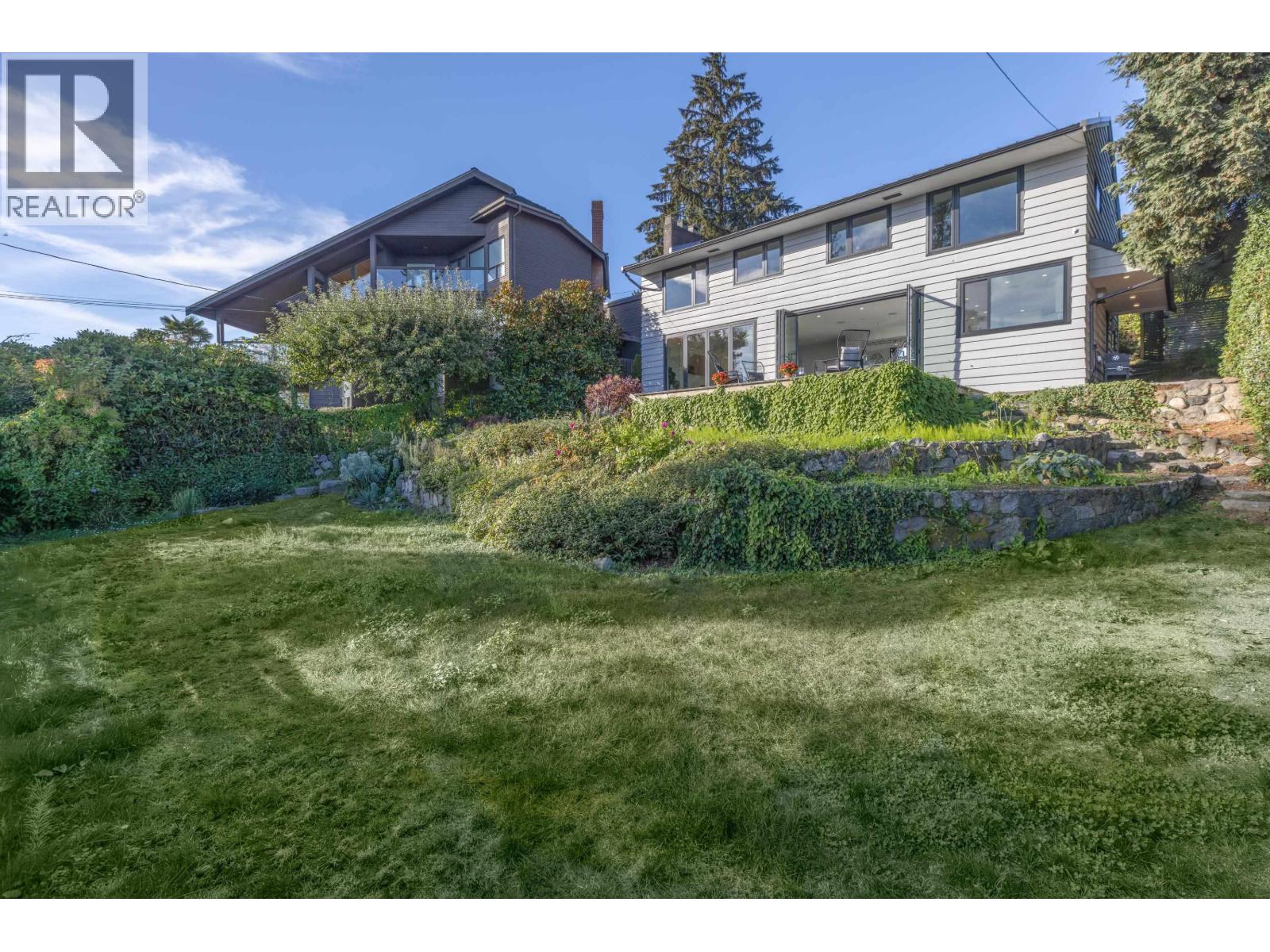2234 Palmerston Avenue, West Vancouver, British Columbia  V7V 2V8 - Photo 3 - R3058074