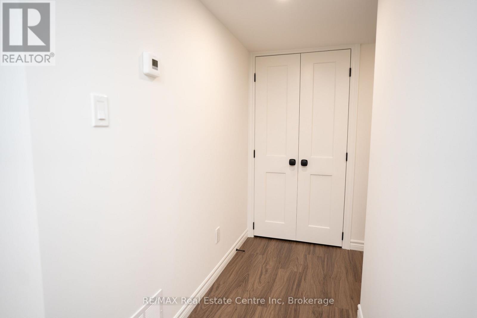 Lower - 22 Neeve Street, Guelph, Ontario  N1H 4B9 - Photo 17 - X12461216