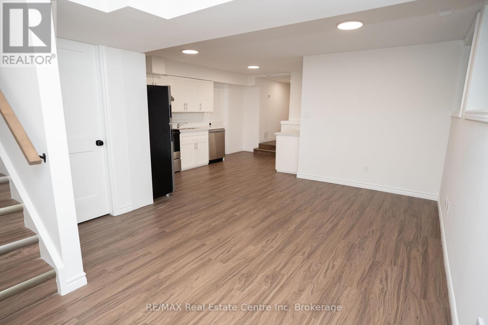Lower - 22 Neeve Street, Guelph, Ontario  N1H 4B9 - Photo 5 - X12461216