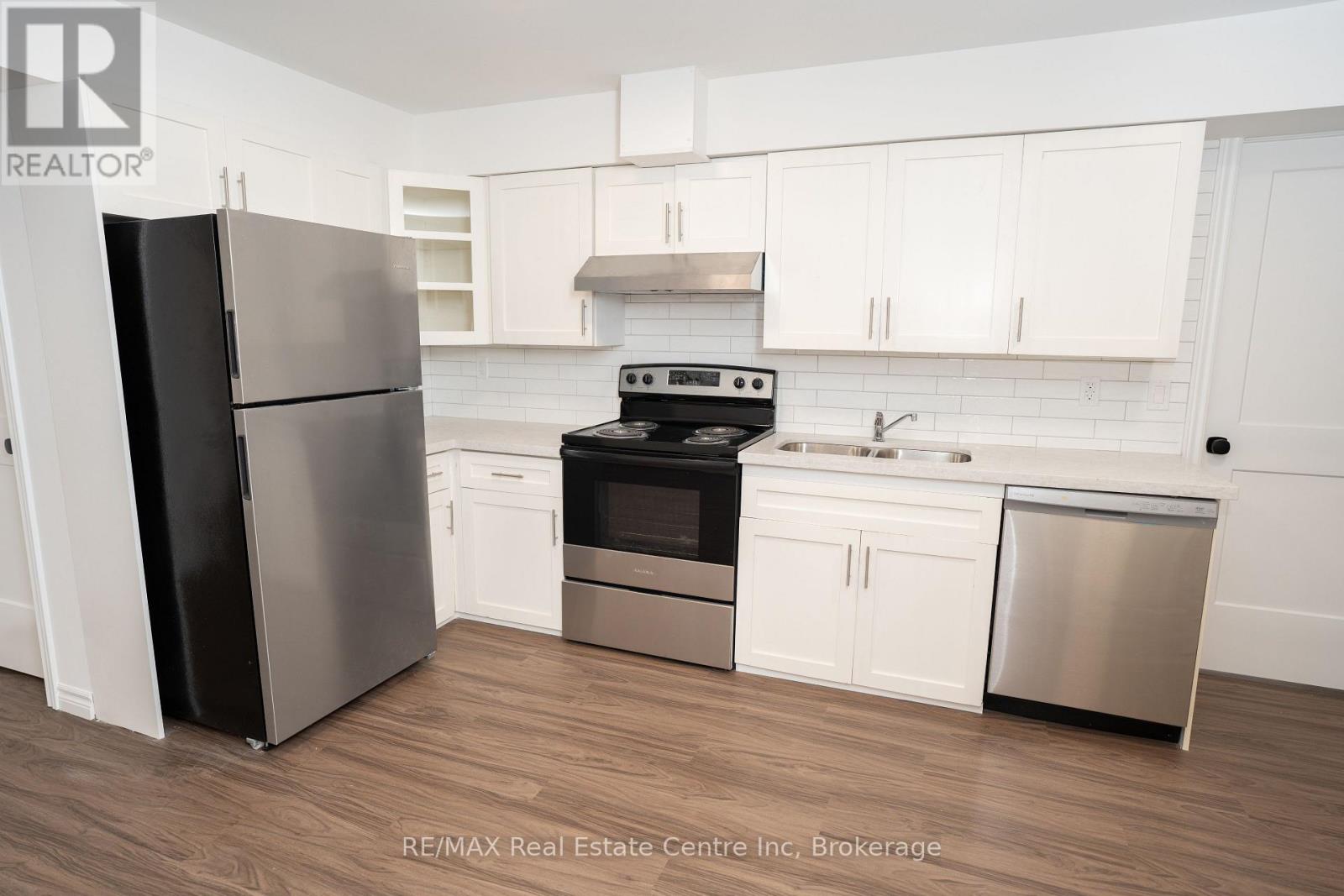 Lower - 22 Neeve Street, Guelph, Ontario  N1H 4B9 - Photo 6 - X12461216