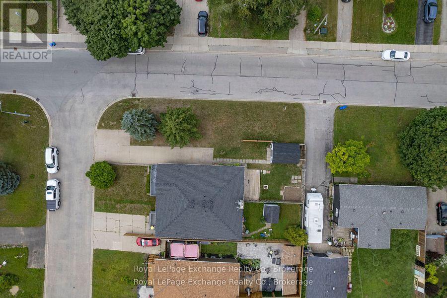 649 Lloyd Street, Saugeen Shores, Ontario  N0H 2C1 - Photo 7 - X12461236