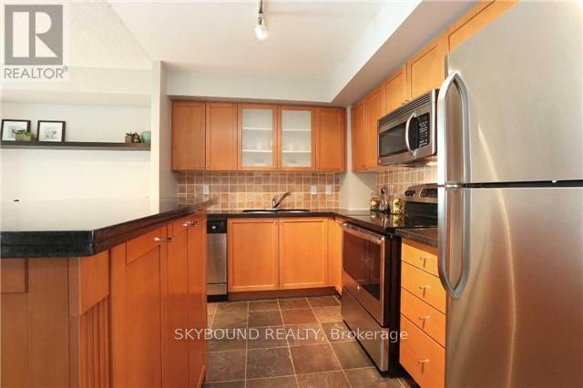 701 - 410 Queens Quay W, Toronto, Ontario  M5V 3T1 - Photo 10 - C12461092
