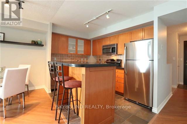 701 - 410 Queens Quay W, Toronto, Ontario  M5V 3T1 - Photo 9 - C12461092
