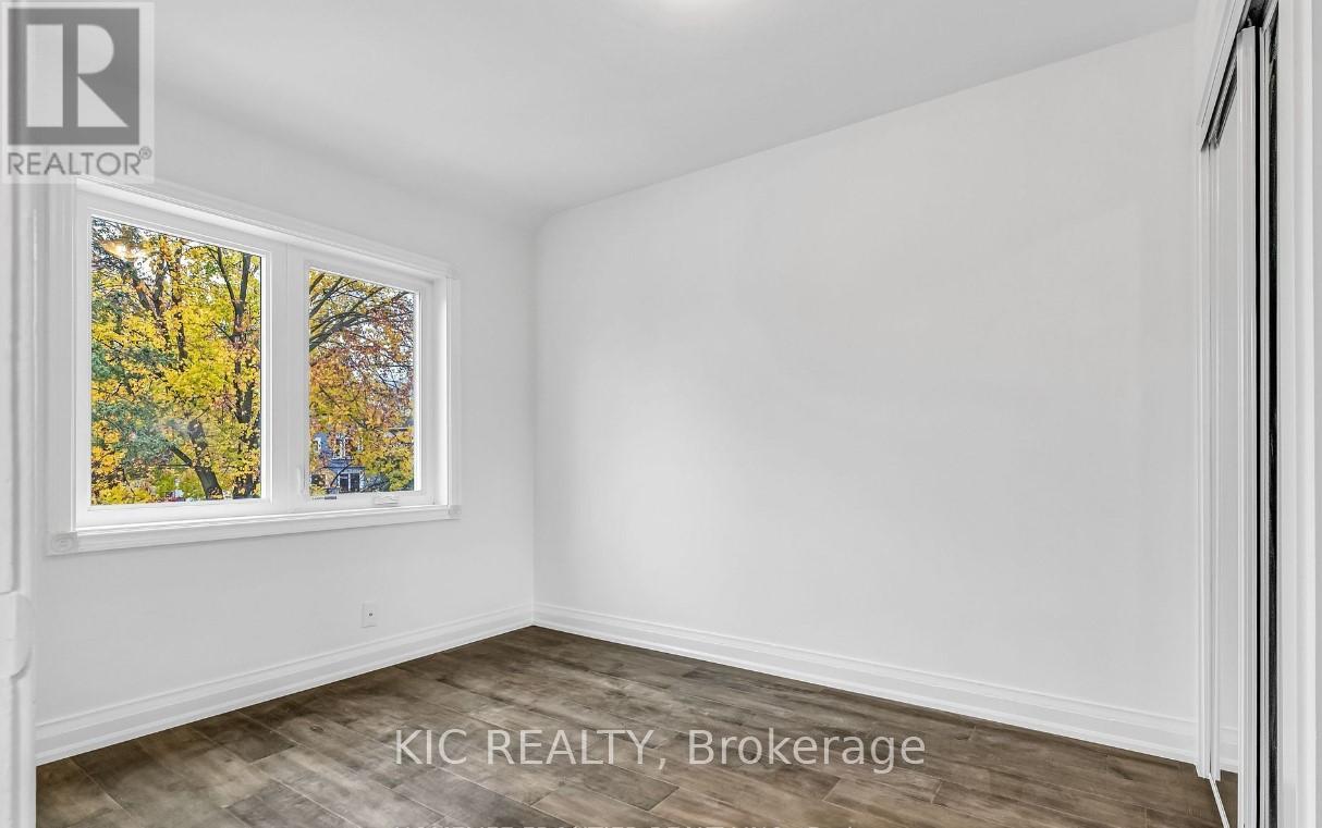 354 Laird Drive, Toronto, Ontario  M4G 3X9 - Photo 16 - C12461114
