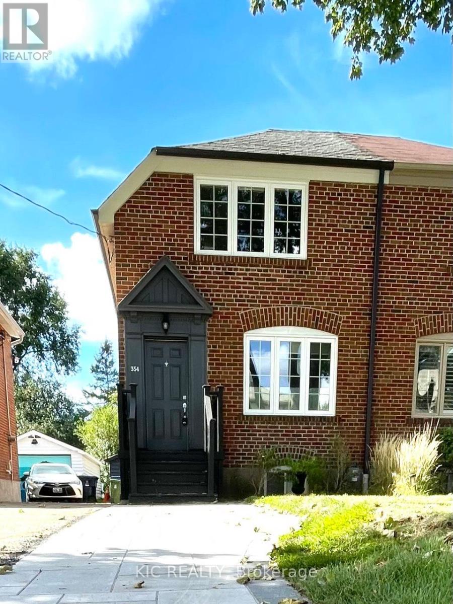 354 Laird Drive, Toronto, Ontario  M4G 3X9 - Photo 2 - C12461114