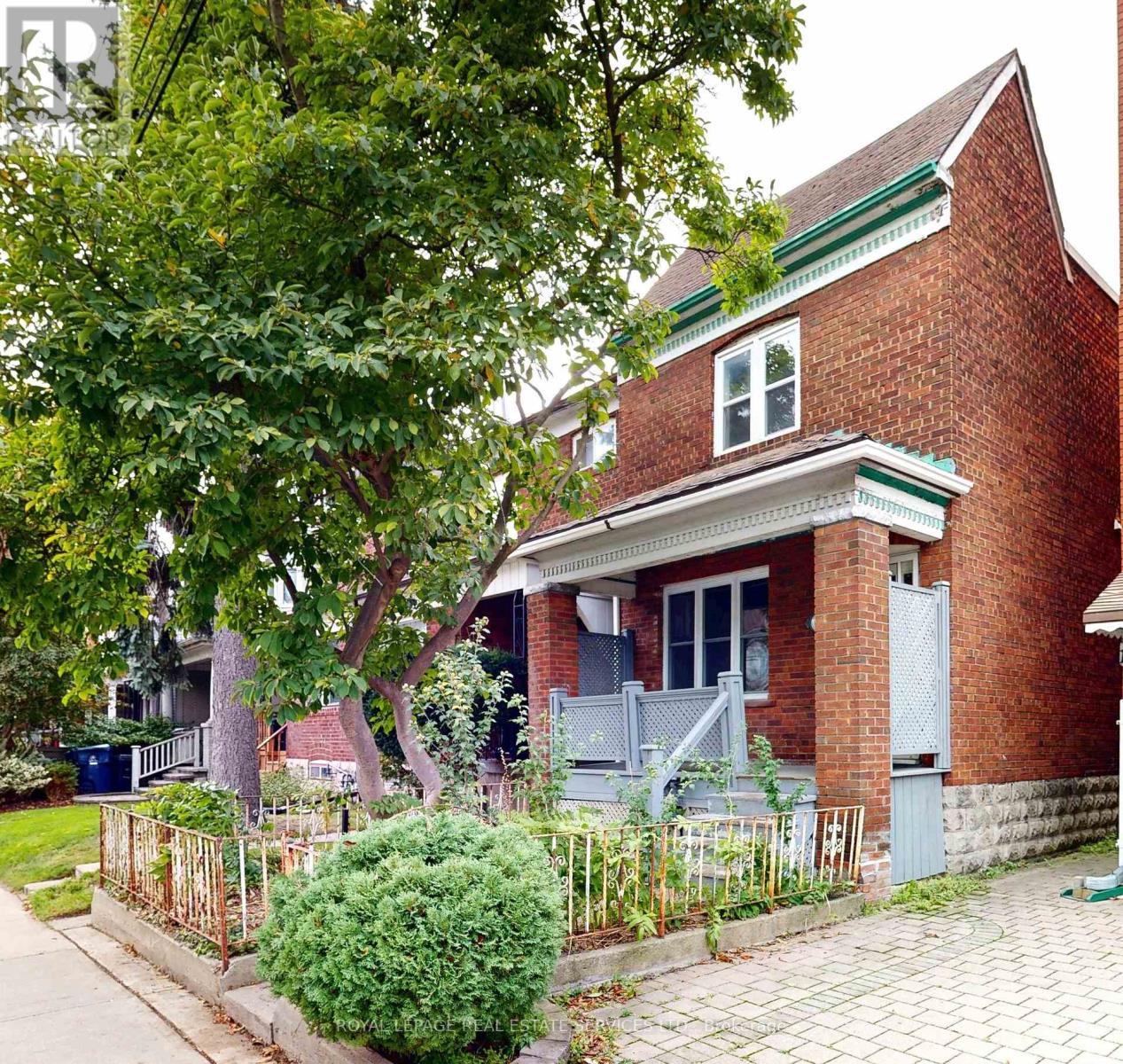 196 MARKHAM STREET, Toronto, Ontario