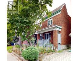 196 MARKHAM STREET, Toronto, Ontario