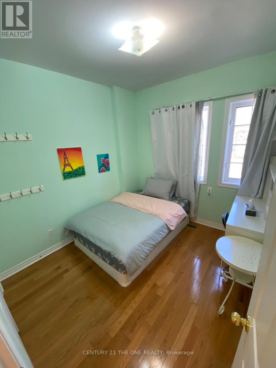 123 Steeles Avenue E, Toronto, Ontario  M2M 3Y5 - Photo 2 - C12461177