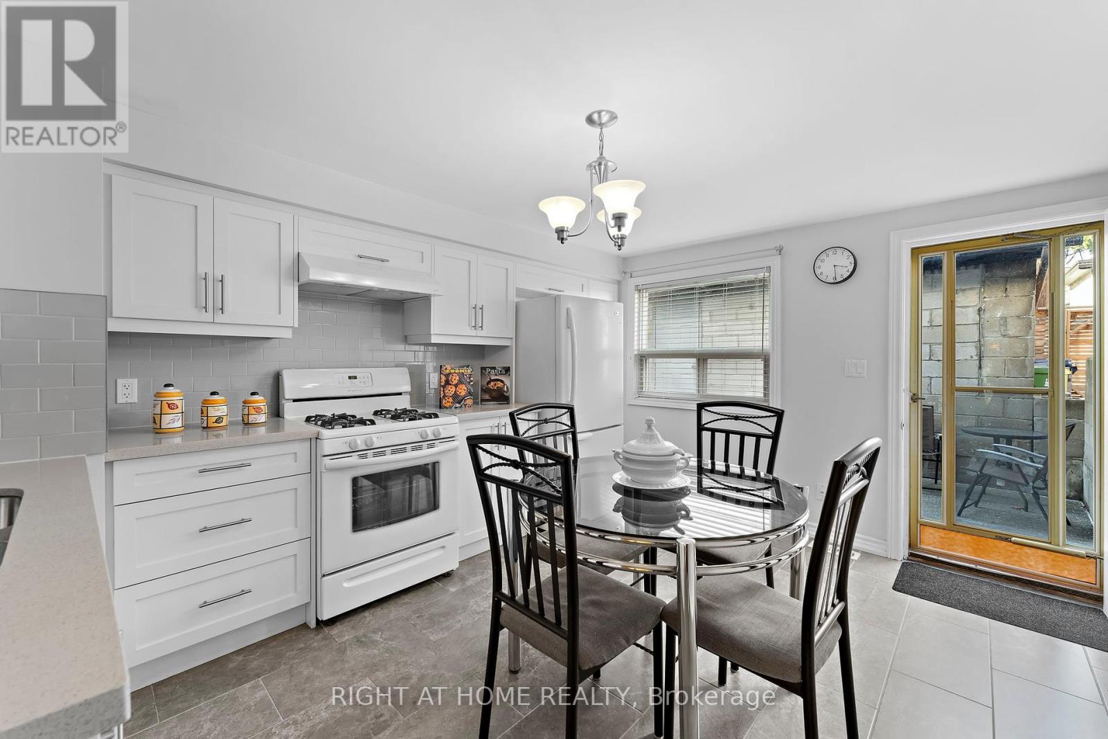 50 Argyle Street, Toronto, Ontario  M6J 1N6 - Photo 18 - C12461193
