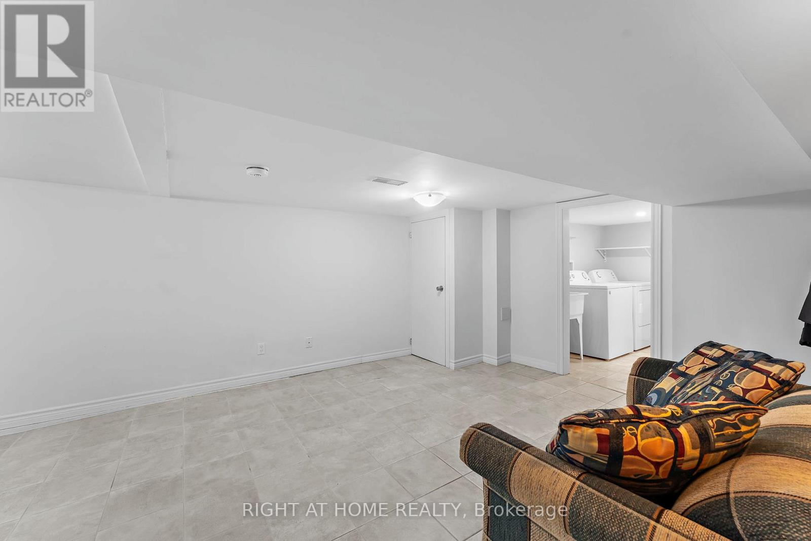 50 Argyle Street, Toronto, Ontario  M6J 1N6 - Photo 29 - C12461193