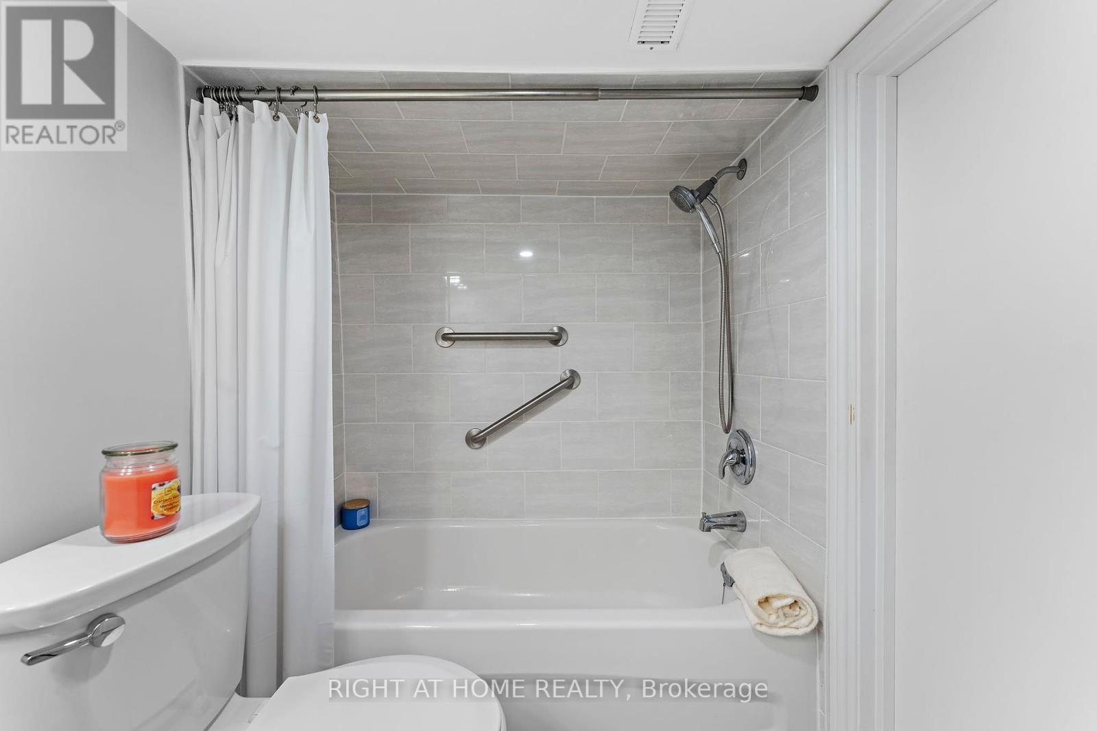 50 Argyle Street, Toronto, Ontario  M6J 1N6 - Photo 32 - C12461193