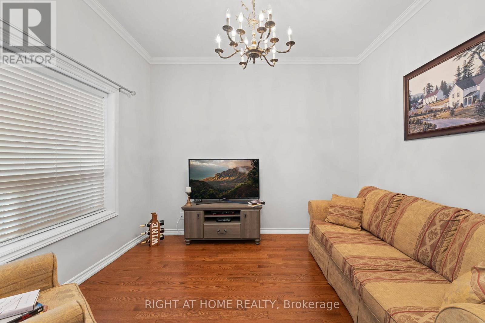 50 Argyle Street, Toronto, Ontario  M6J 1N6 - Photo 8 - C12461193