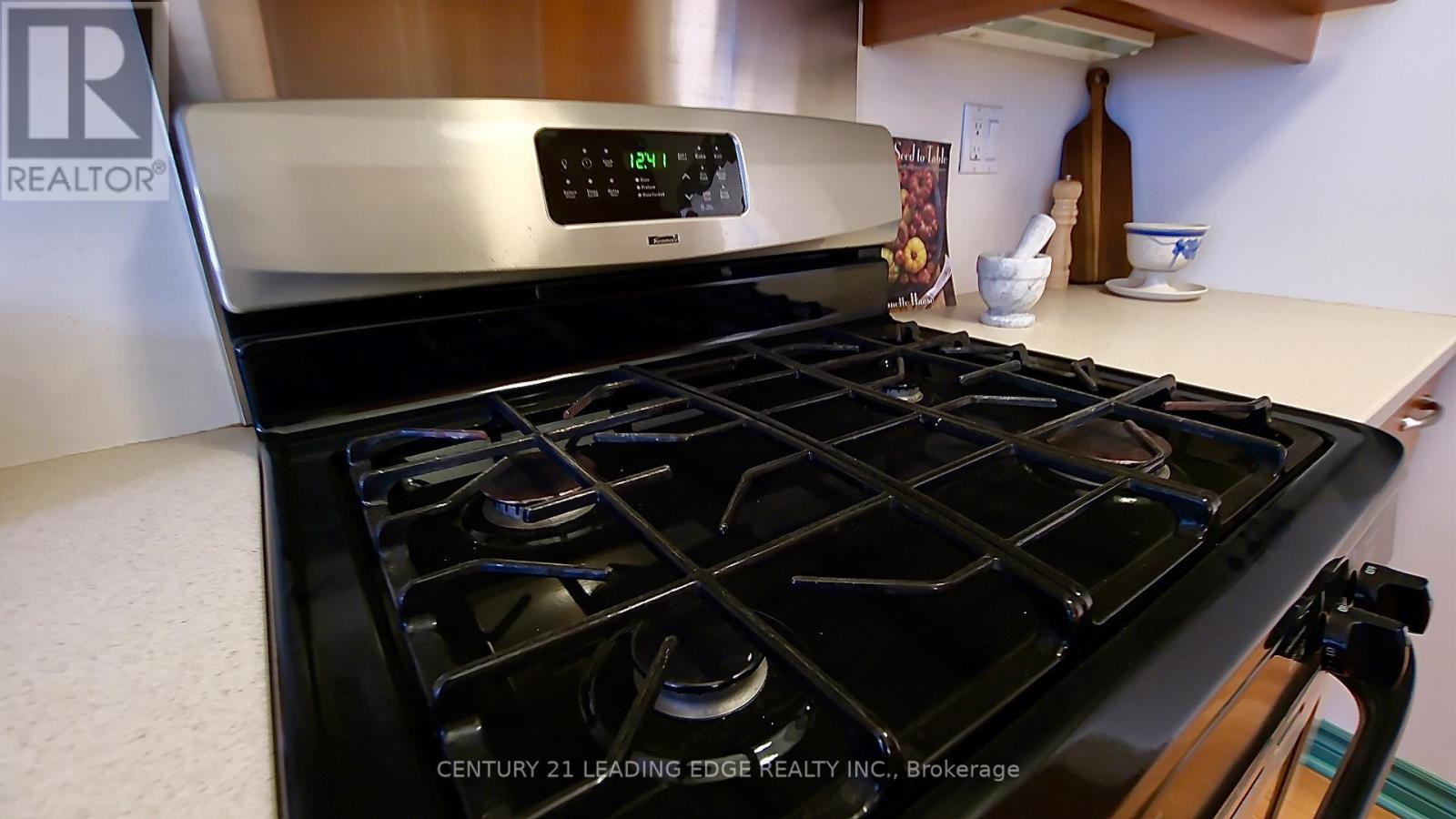 25 Oakley Boulevard, Toronto, Ontario  M1P 3P5 - Photo 11 - E12461110