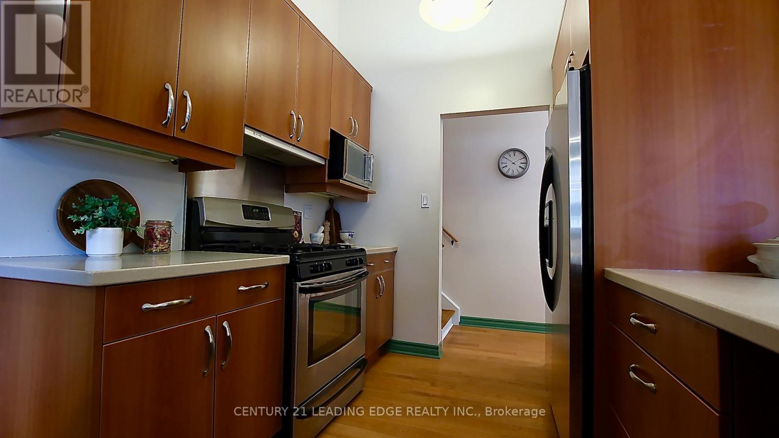 25 Oakley Boulevard, Toronto, Ontario  M1P 3P5 - Photo 8 - E12461110