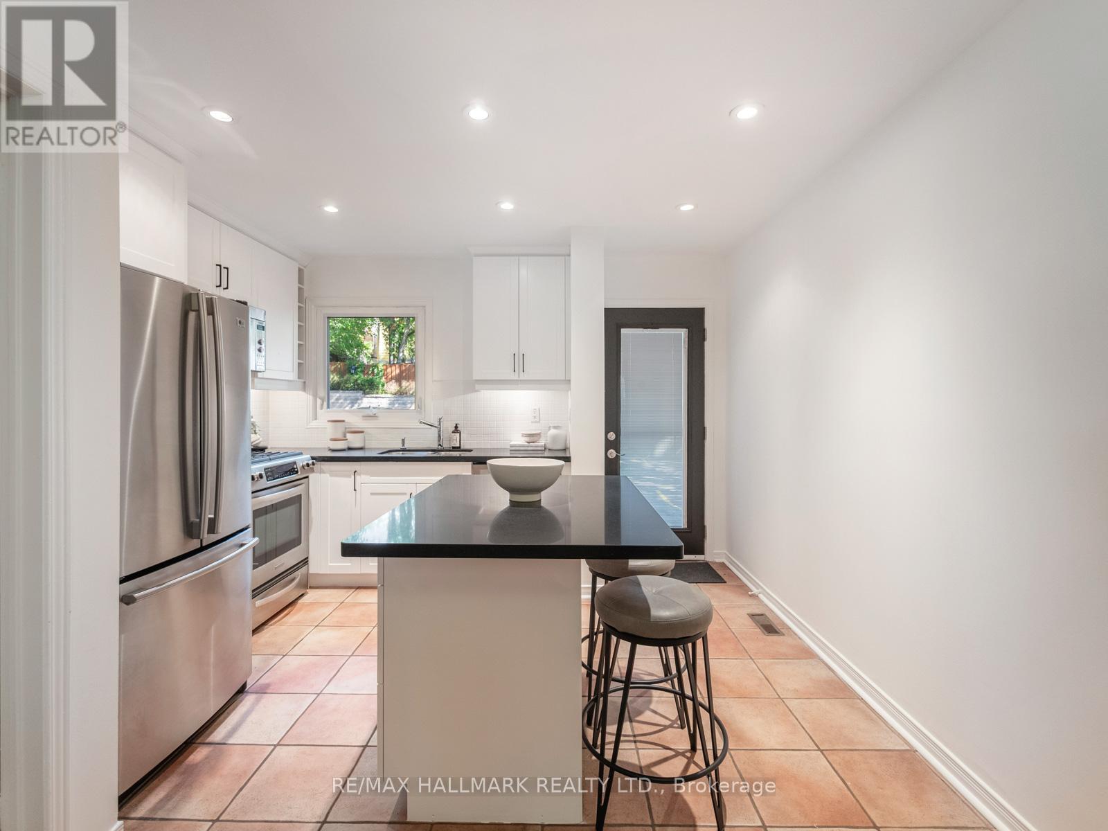 2 - 66 Boultbee Avenue, Toronto, Ontario  M4J 1B1 - Photo 6 - E12461113