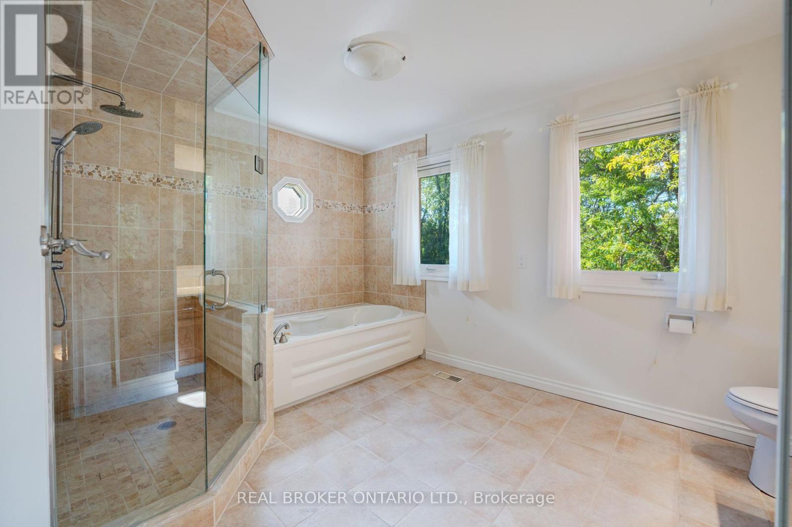 87a Hill Crescent, Toronto, Ontario  M1M 1J3 - Photo 18 - E12461166