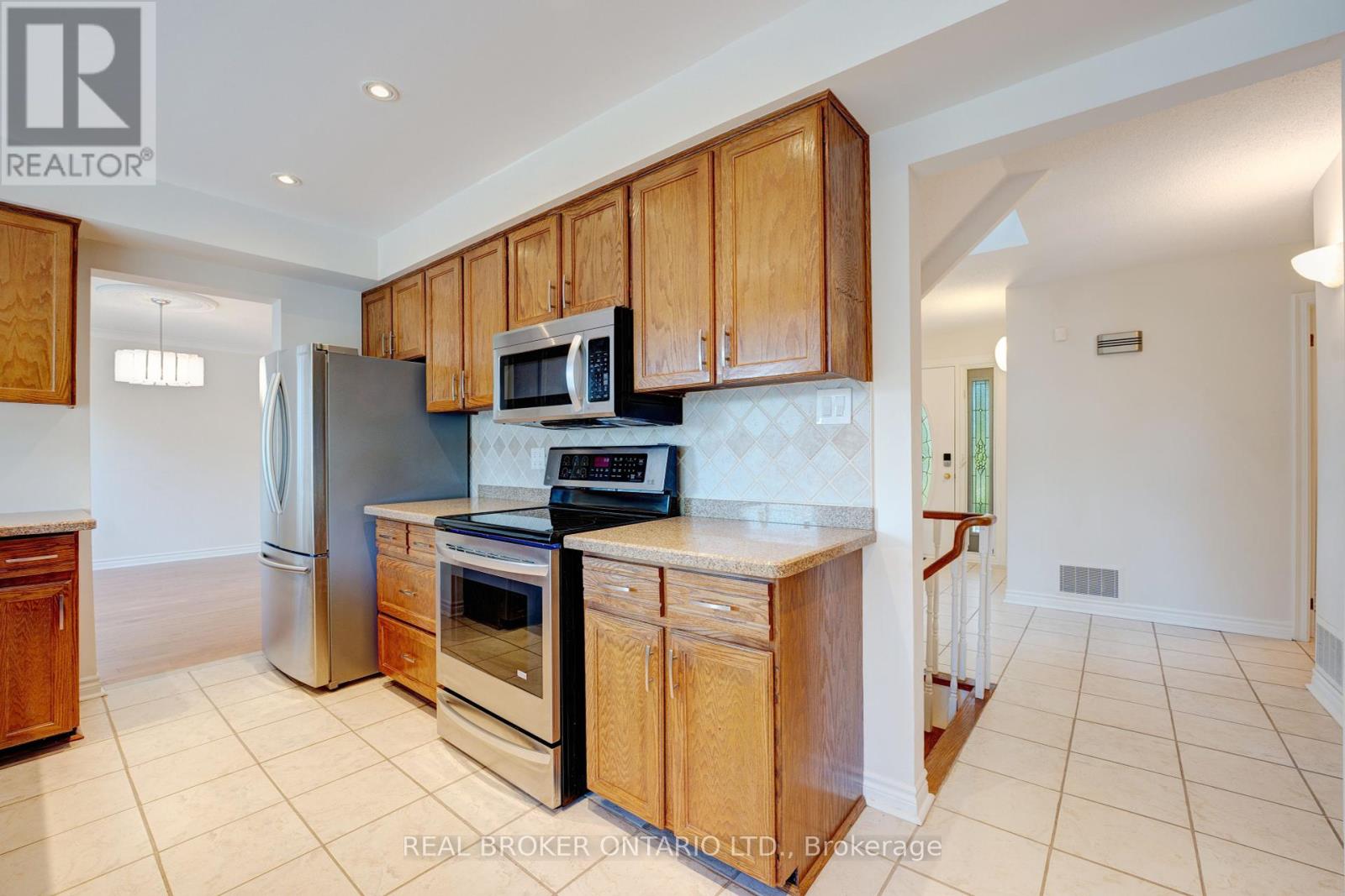87a Hill Crescent, Toronto, Ontario  M1M 1J3 - Photo 8 - E12461166