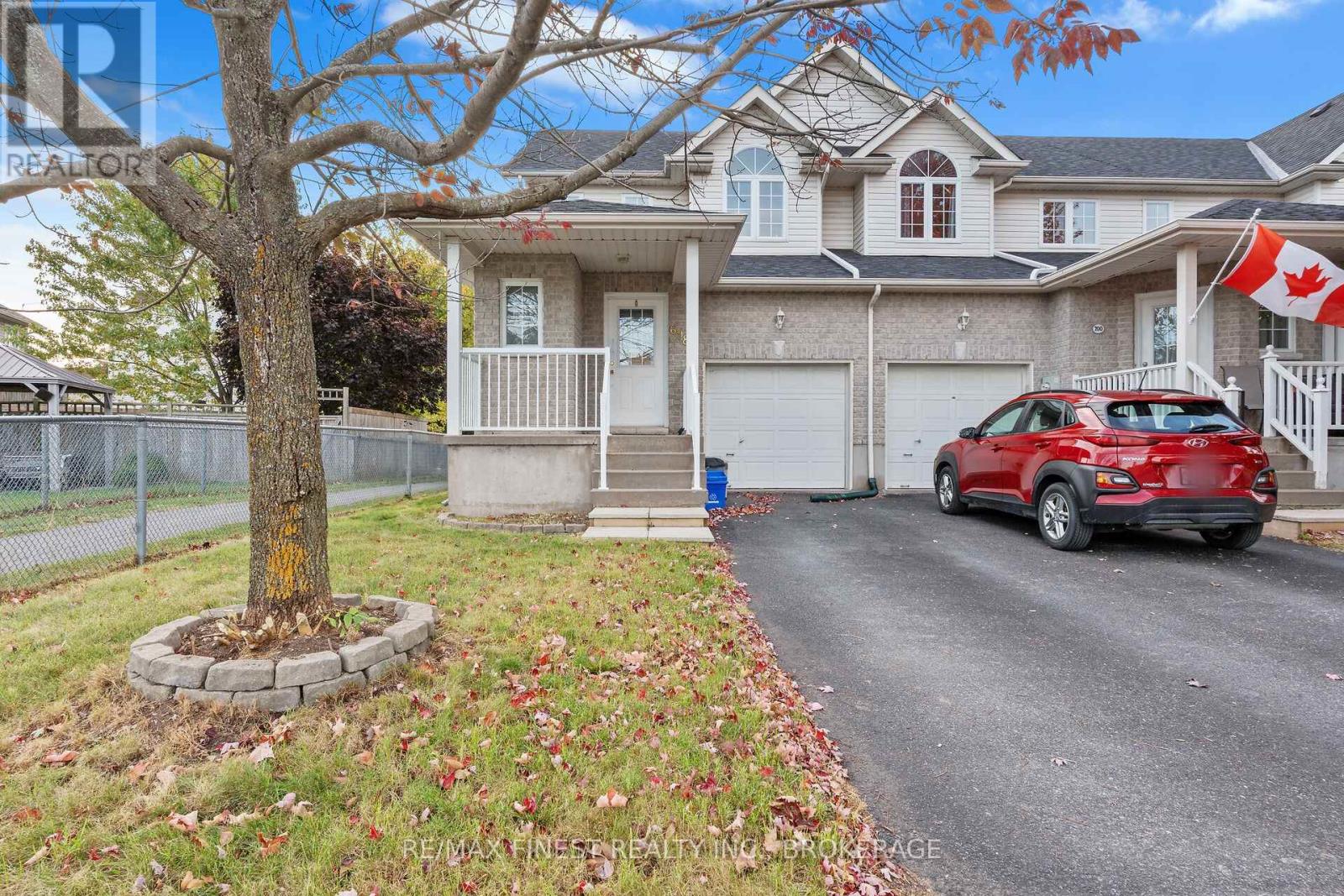 698 MACLEAN COURT, Kingston, Ontario