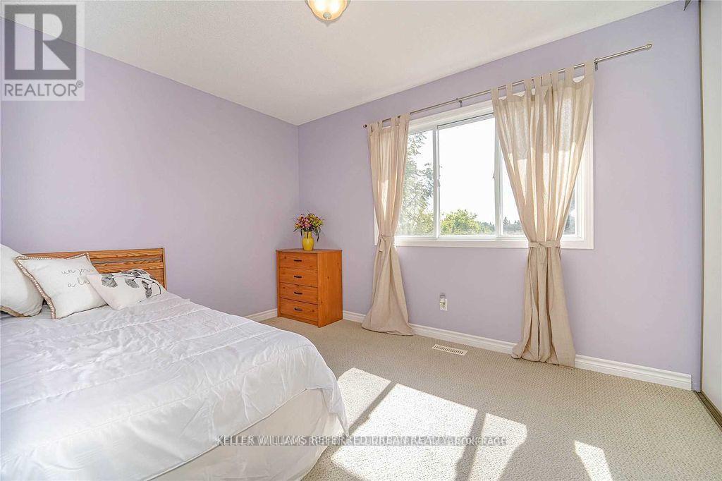75 William Curtis Circle, Newmarket, Ontario  L3Y 8L7 - Photo 11 - N12461079