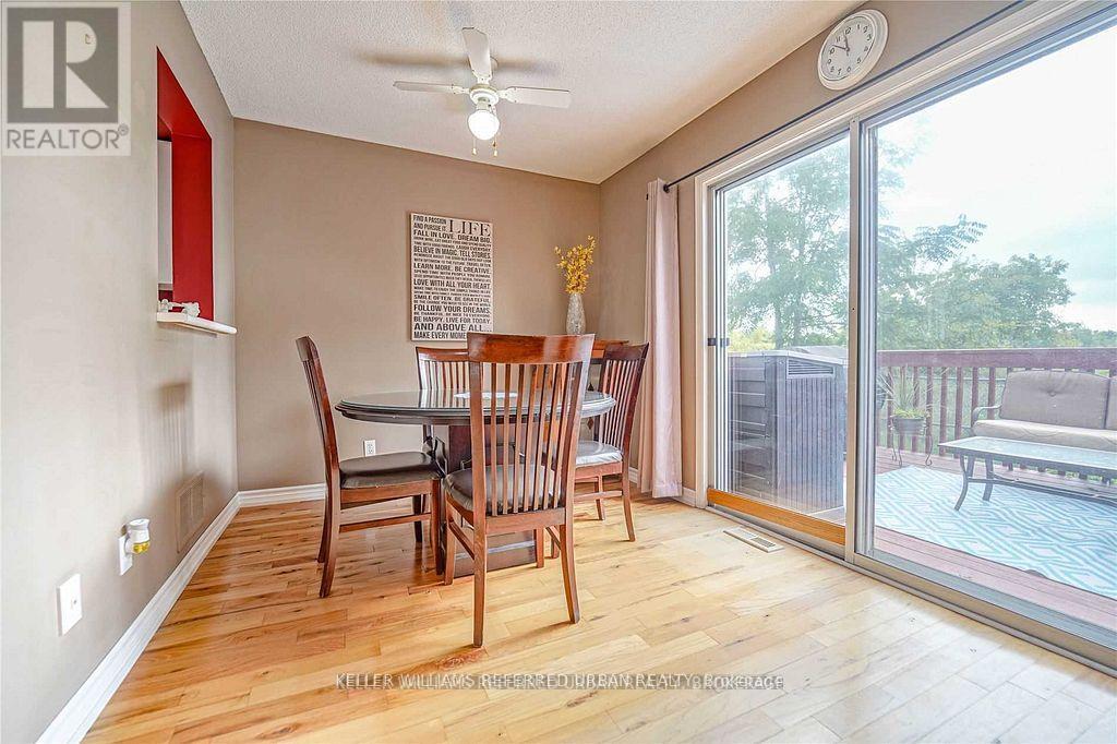 75 William Curtis Circle, Newmarket, Ontario  L3Y 8L7 - Photo 7 - N12461079