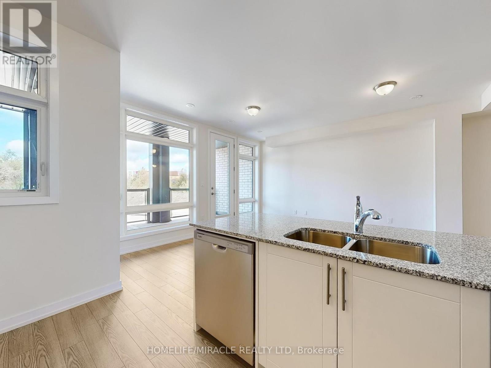 41 Kintall Way, Vaughan, Ontario  L4L 0M6 - Photo 10 - N12461098