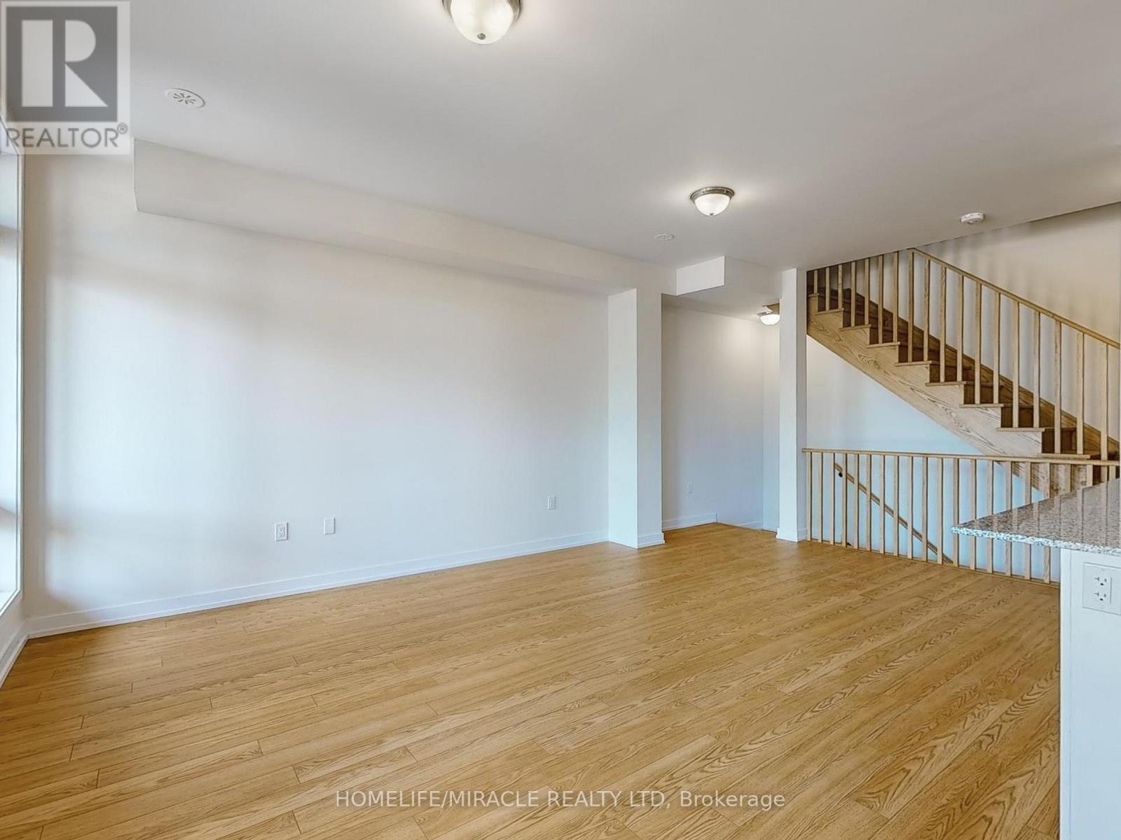41 Kintall Way, Vaughan, Ontario  L4L 0M6 - Photo 6 - N12461098