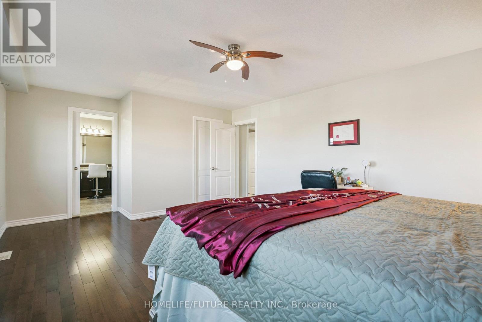 2048 Mcneil Street, Innisfil, Ontario  L9S 4B7 - Photo 18 - N12461118