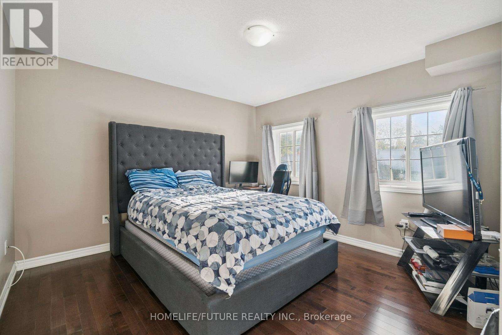 2048 Mcneil Street, Innisfil, Ontario  L9S 4B7 - Photo 21 - N12461118
