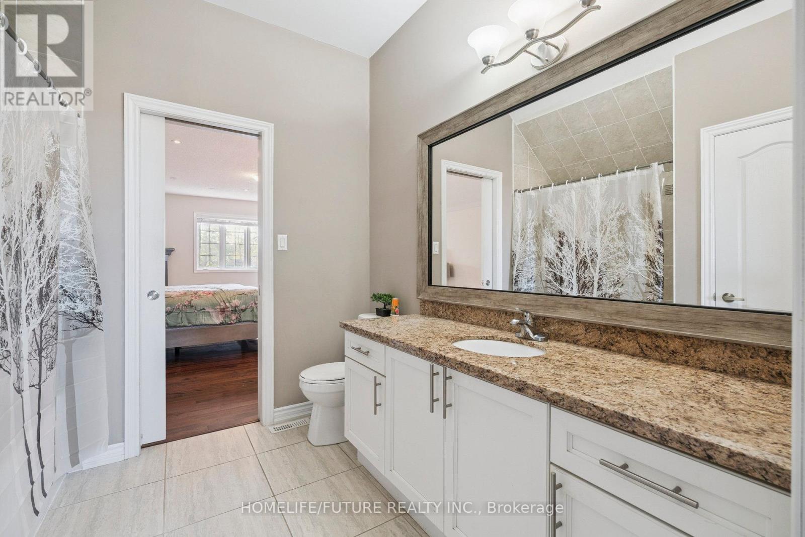 2048 Mcneil Street, Innisfil, Ontario  L9S 4B7 - Photo 22 - N12461118