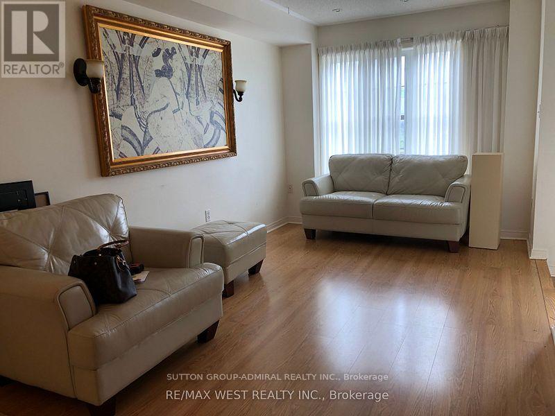 162 Bantry Avenue, Richmond Hill, Ontario  L4B 3T6 - Photo 4 - N12461169