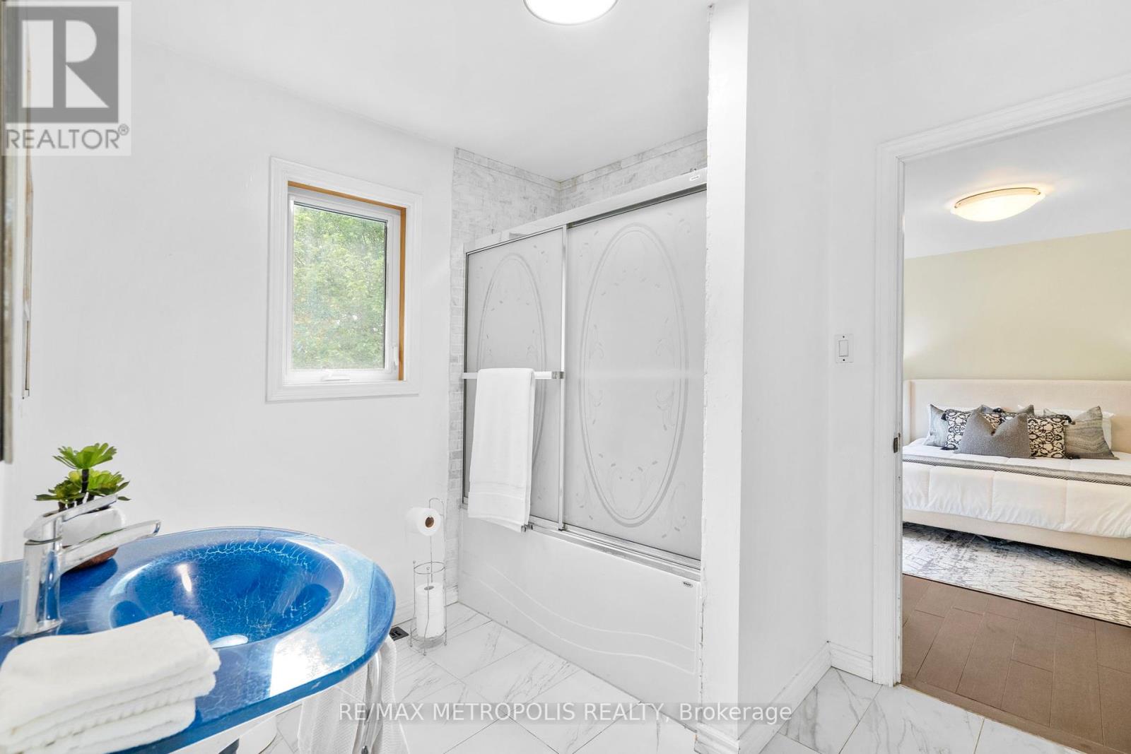 14537 Woodbine Avenue, Whitchurch-Stouffville, Ontario  L4A 2E2 - Photo 30 - N12461195