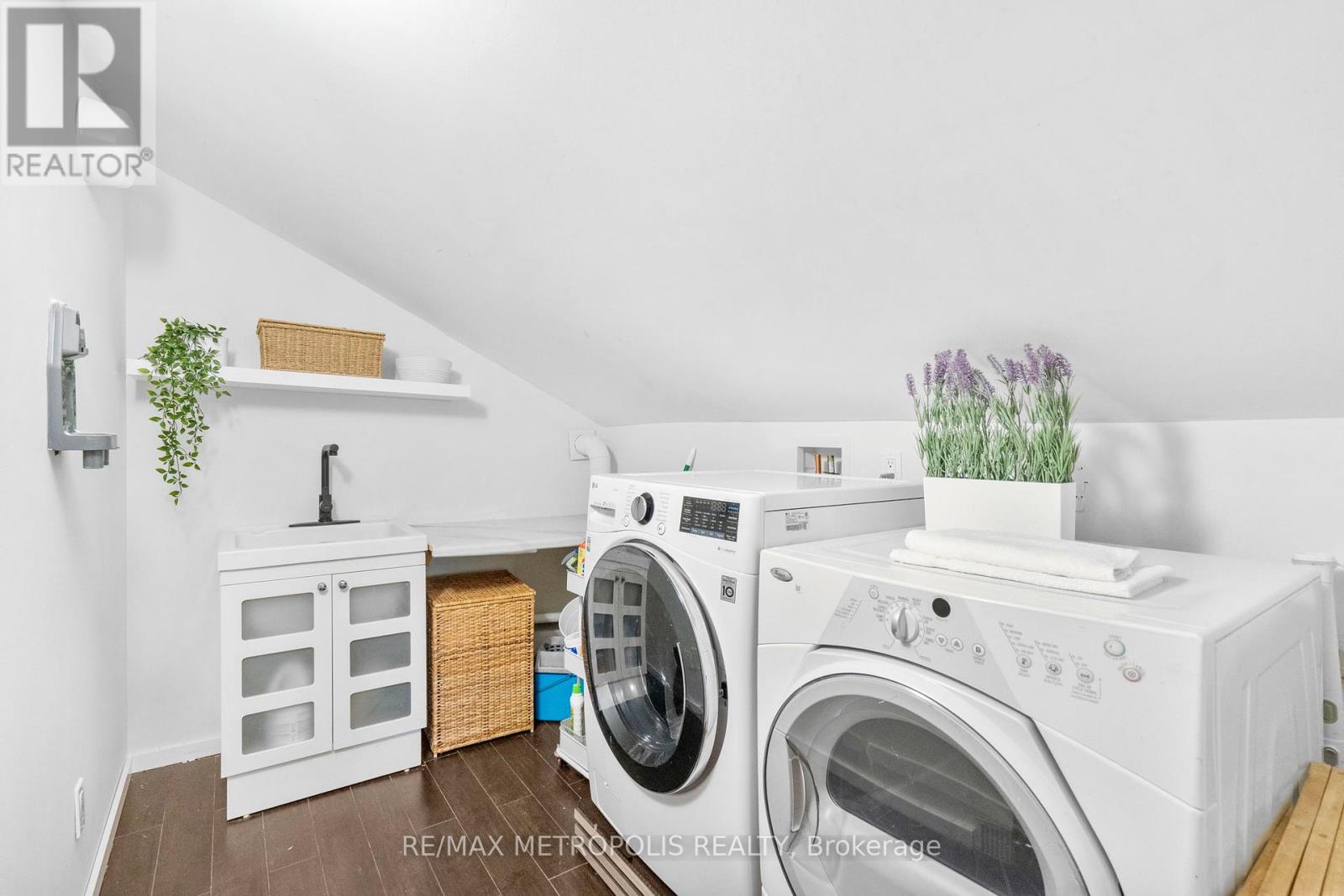 14537 Woodbine Avenue, Whitchurch-Stouffville, Ontario  L4A 2E2 - Photo 34 - N12461195