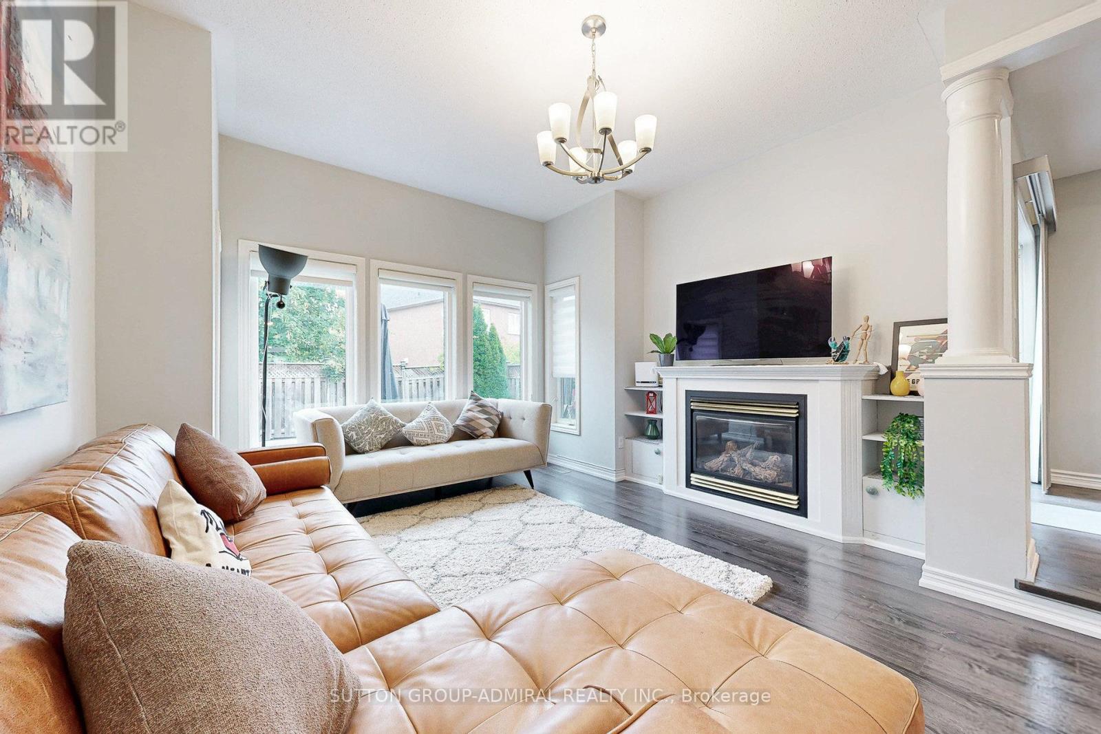 86 AUTUMN HILL BOULEVARD, Vaughan, Ontario