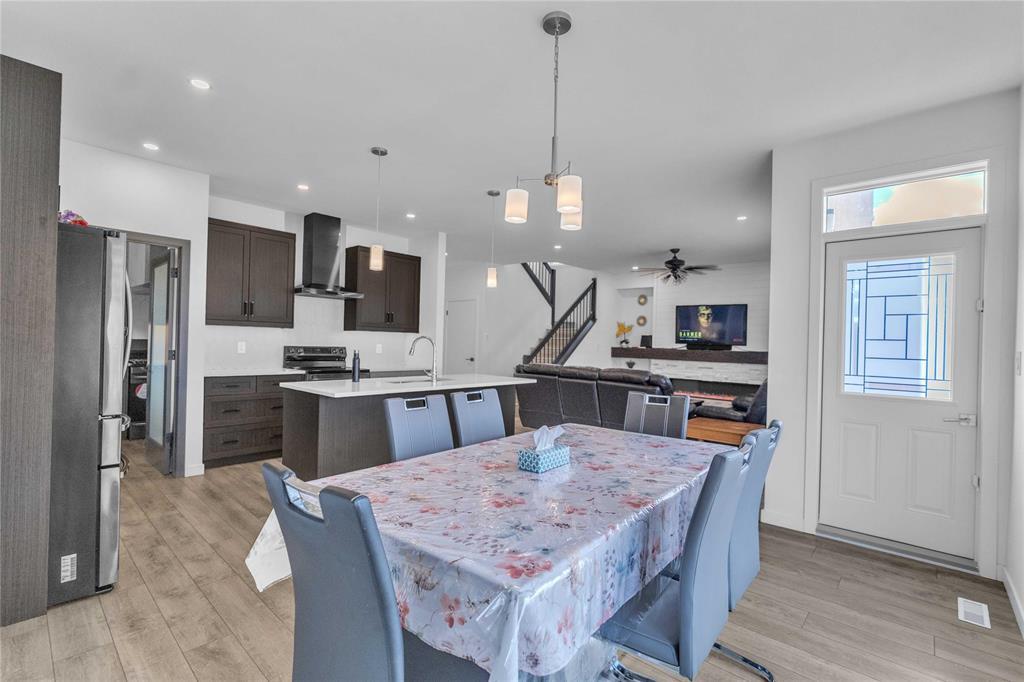 22 Blossom Way, West St Paul, Manitoba  R4A 0C9 - Photo 11 - 202526379