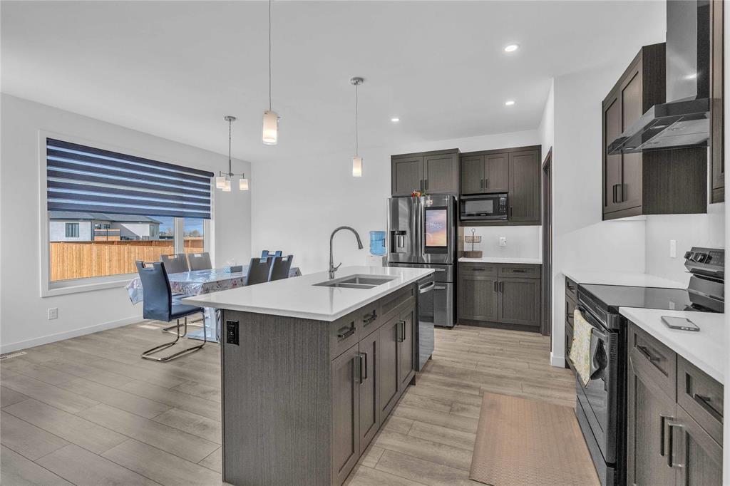 22 Blossom Way, West St Paul, Manitoba  R4A 0C9 - Photo 17 - 202526379