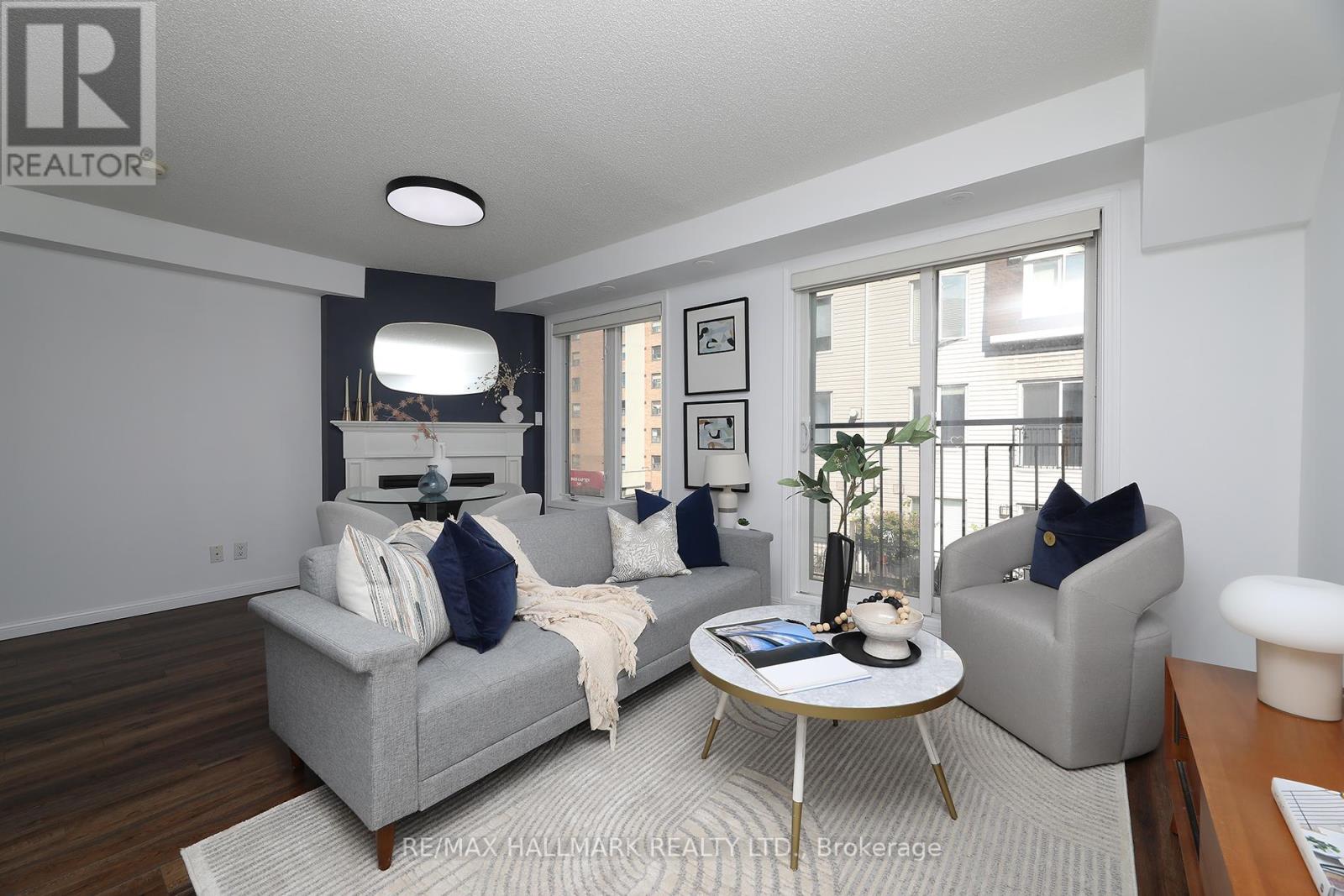 1005 - 18 Laidlaw Street, Toronto, Ontario  M6K 1X2 - Photo 4 - W12461055