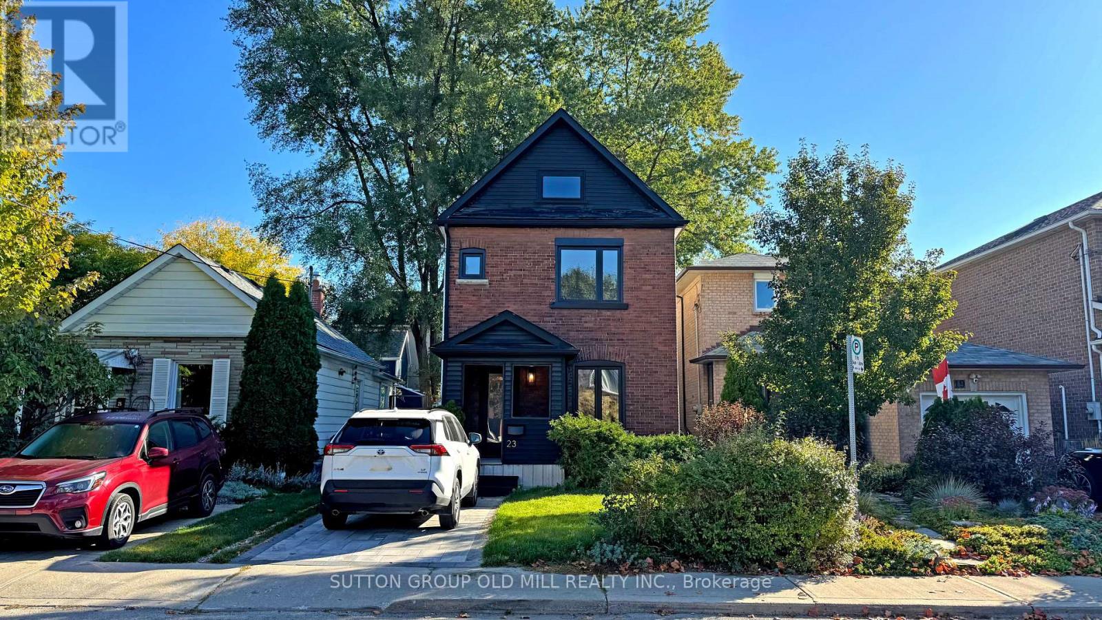 23 PRISCILLA AVENUE, Toronto, Ontario