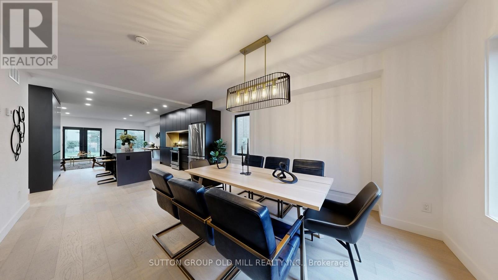 23 Priscilla Avenue, Toronto, Ontario  M6S 3W1 - Photo 10 - W12461065