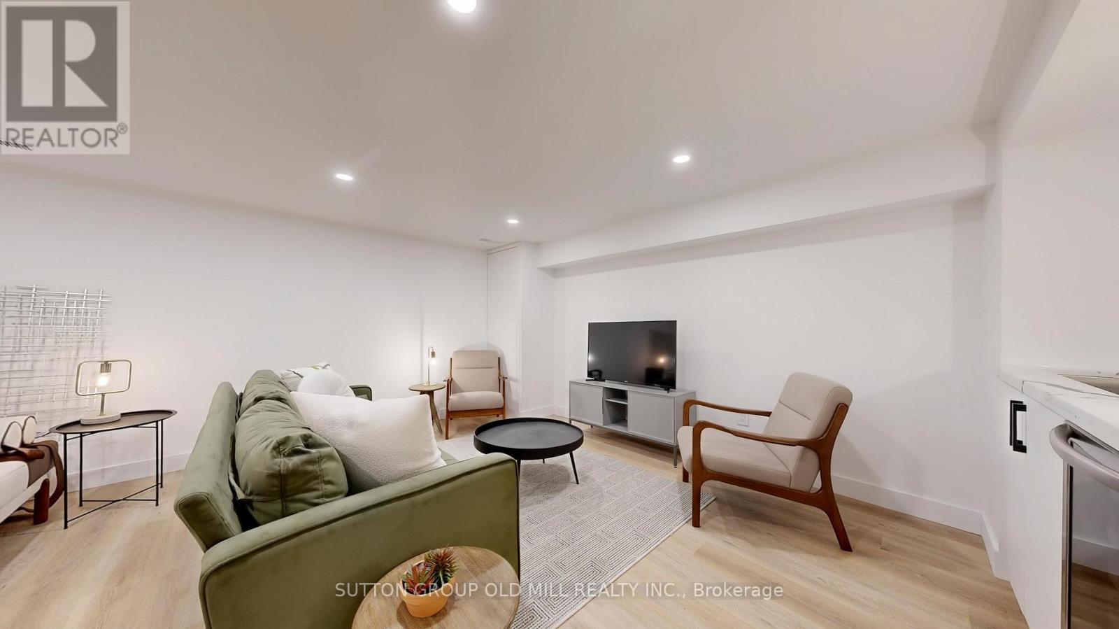 23 Priscilla Avenue, Toronto, Ontario  M6S 3W1 - Photo 24 - W12461065