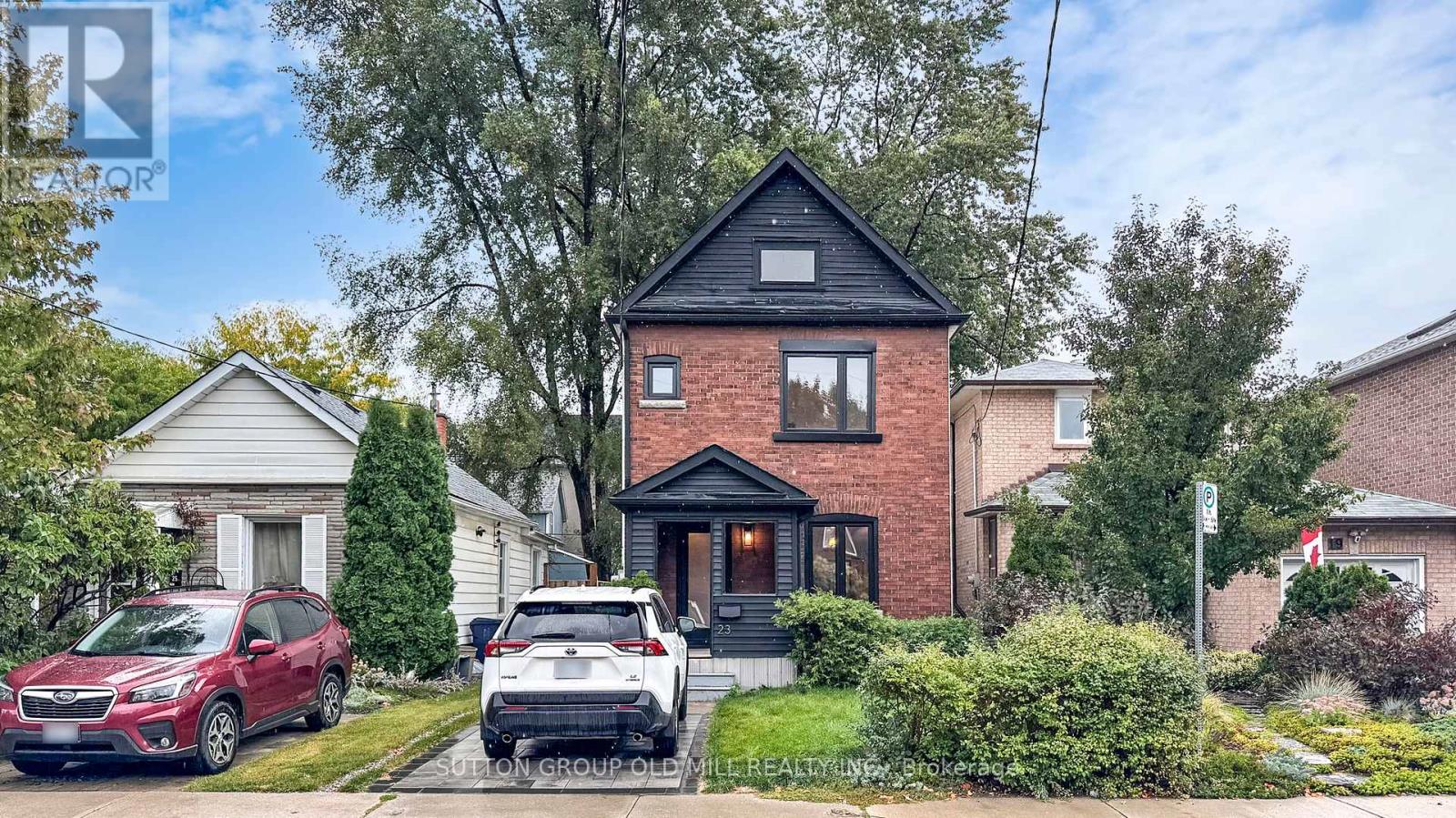23 Priscilla Avenue, Toronto, Ontario  M6S 3W1 - Photo 4 - W12461065