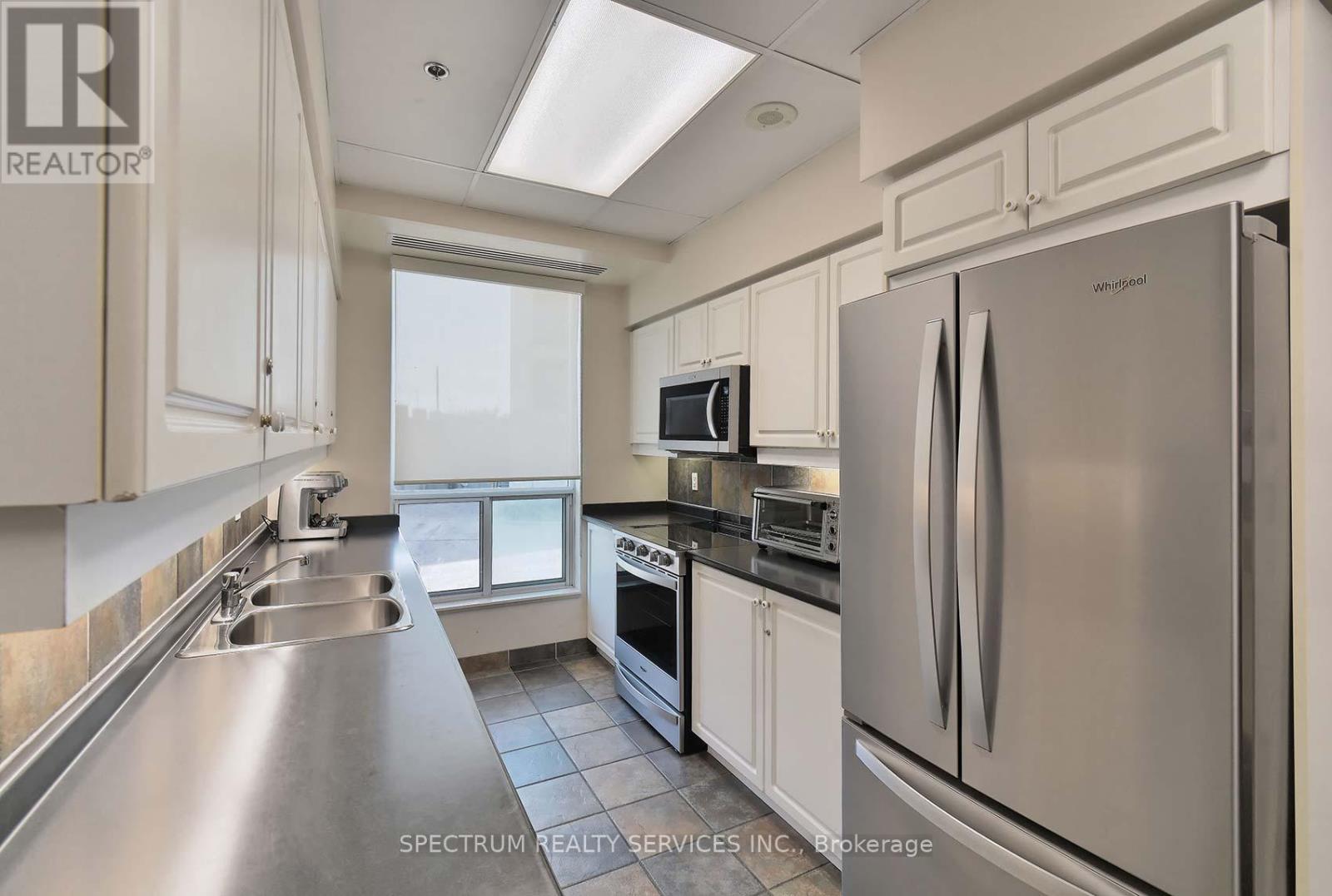 211 - 2111 Lake Shore Boulevard W, Toronto, Ontario  M8V 4B2 - Photo 34 - W12461068