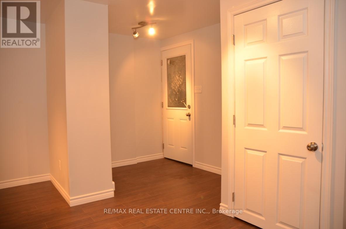 40 Centre Street, Orangeville, Ontario  L9W 2X2 - Photo 25 - W12461108