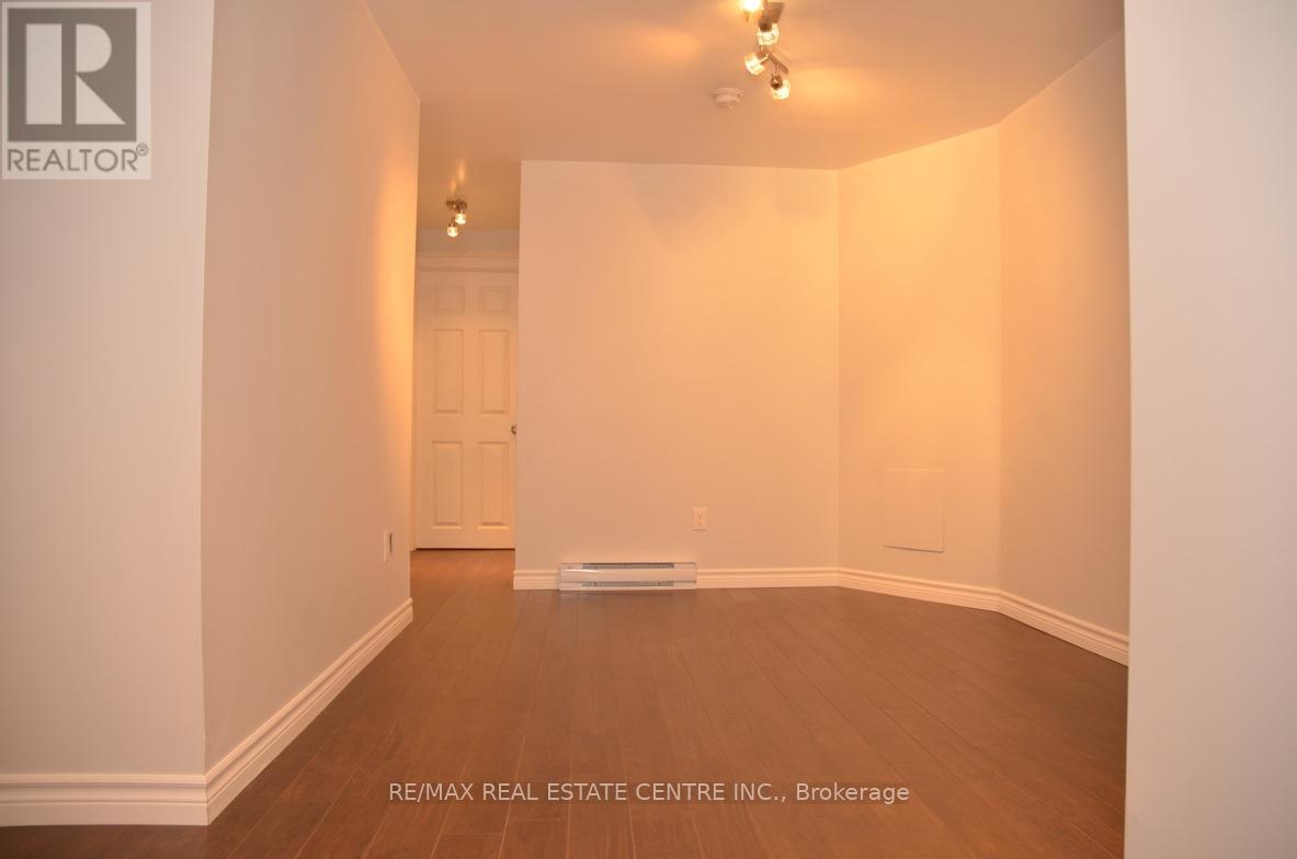 40 Centre Street, Orangeville, Ontario  L9W 2X2 - Photo 28 - W12461108