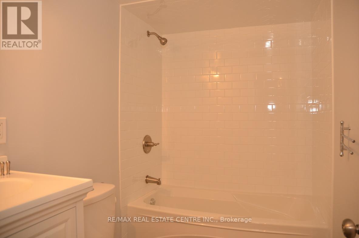 40 Centre Street, Orangeville, Ontario  L9W 2X2 - Photo 30 - W12461108