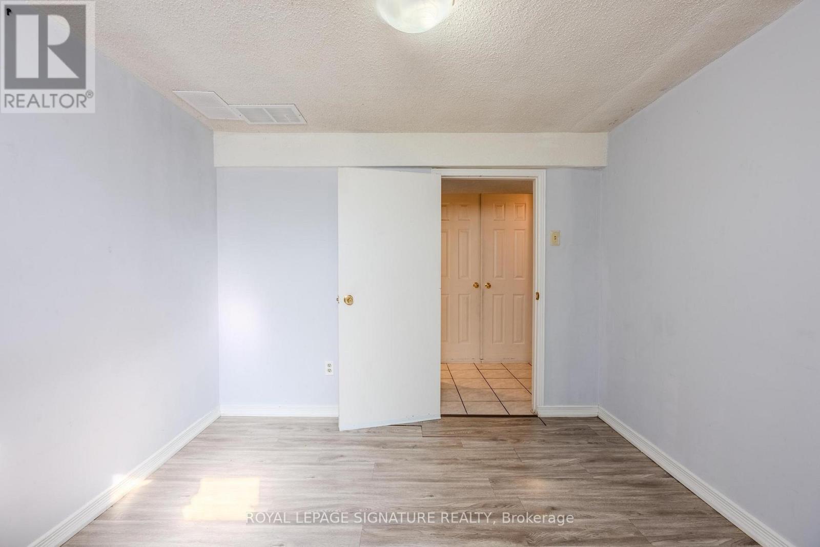 Bsmt - 320 Royal Salisbury Way, Brampton, Ontario  L6V 3G5 - Photo 7 - W12461111