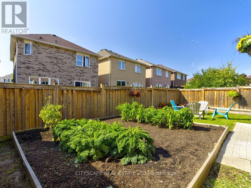 265 Mortimer Crescent, Milton, Ontario  L9T 8N8 - Photo 39 - W12461112